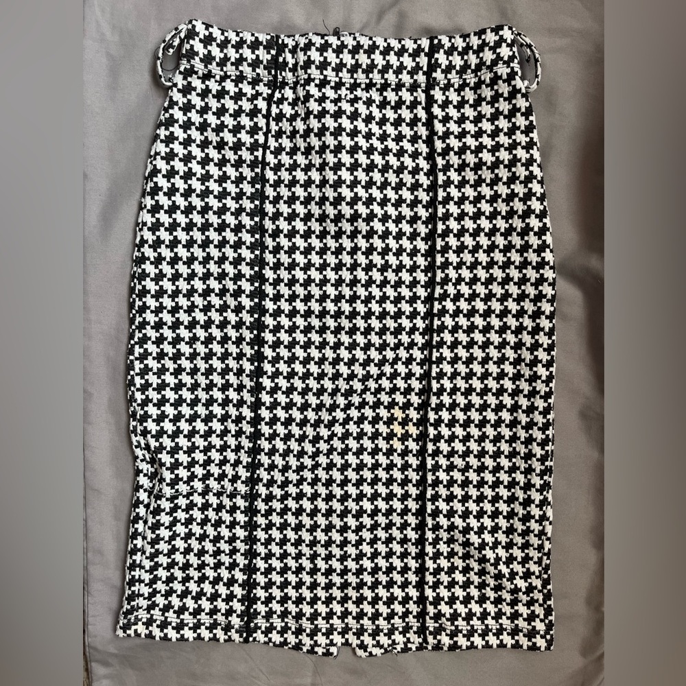 Black and White Pencil Skirt